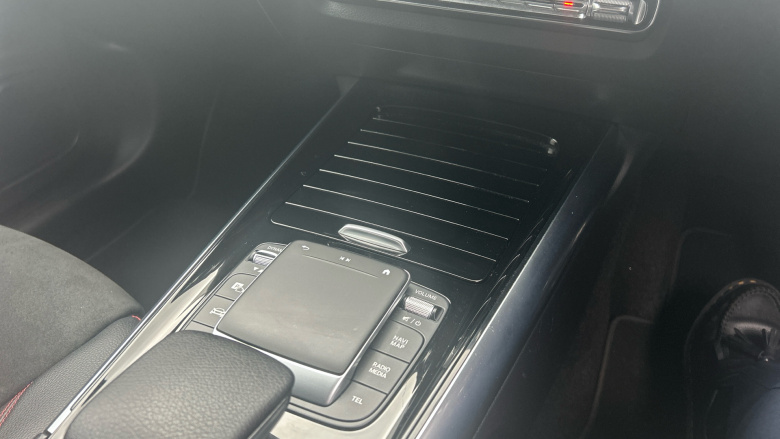 Mercedes-Benz GLA 200d AMG Line Executive 5dr Auto Diesel Hatchback